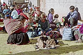 Chinchero, spontaneous local market